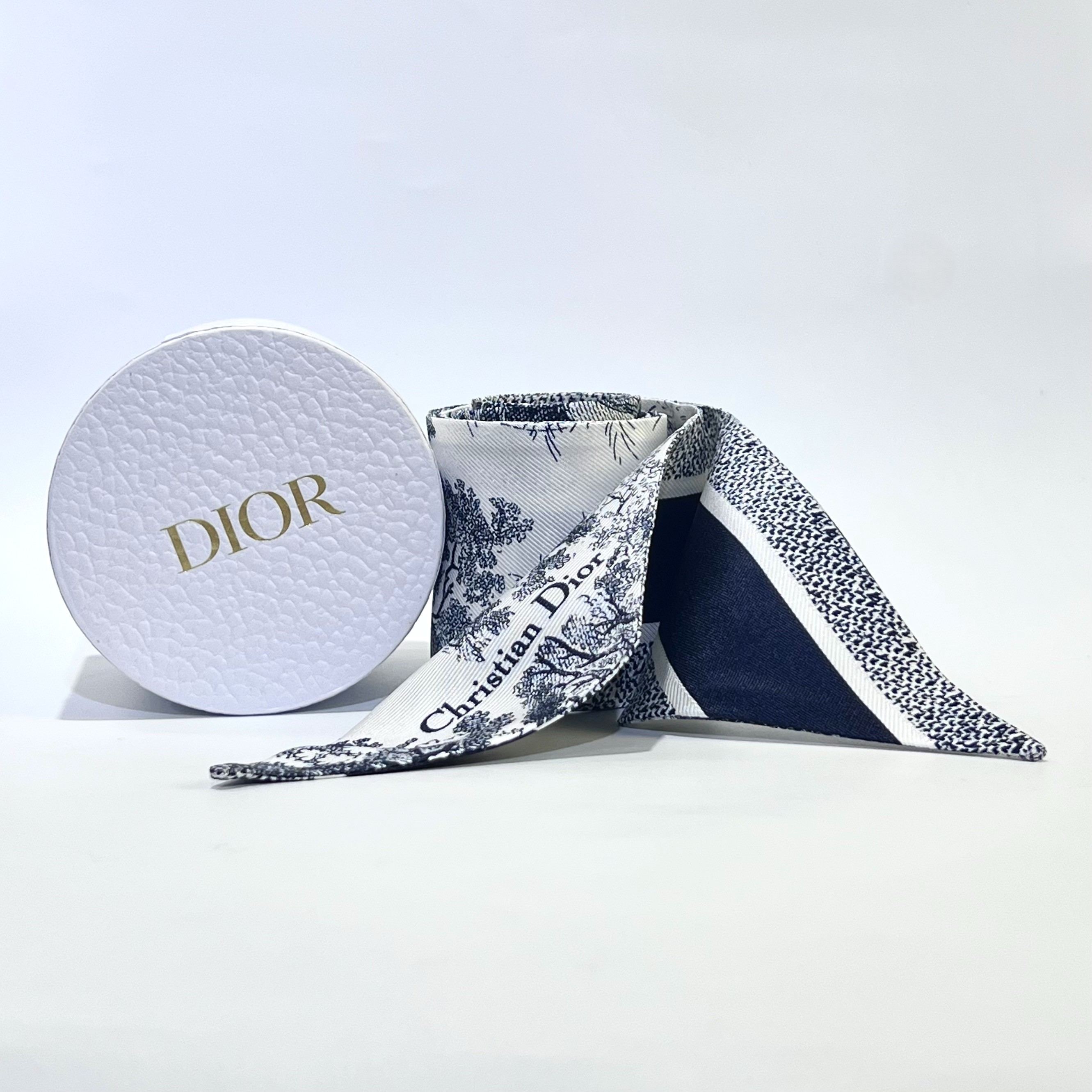 楽天市場】Dior【ディオール】24fc0106i606 シルクツイル100% ミッツァ