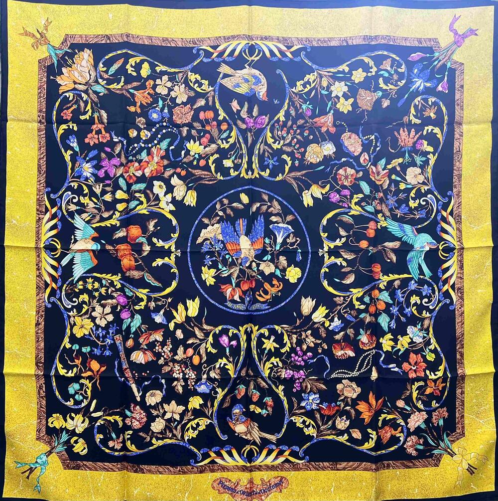 【中古】Herms エルメス 90カレ 大判 えり巻き PIERRES D\u0027 ORIENT ET D\u0027 OCCIDENT オリエントの石と西洋の石捏ち上げる 絹地 箱 レディース ファション小物 服飾小物 お召しもの品 美品