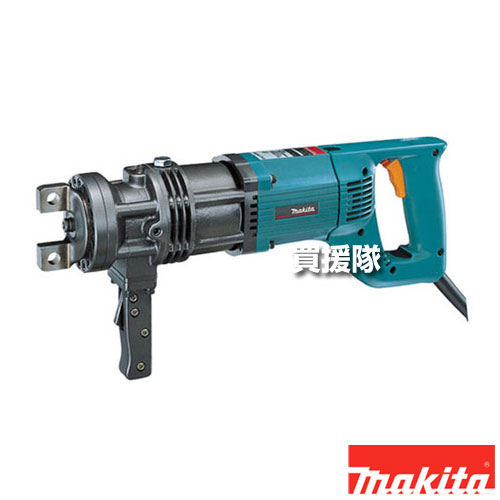 ★最大1200円OFFクーポン★マキタ アングル加工機 (本体のみ) AK650 【ユニット交換 切る 切り欠く 曲げる コンパクト ハイパワーモーター 油圧式 スチールケース付 二重絶縁 電動式 100V 工具 電動工具 DIY ツール 工具 用品 makita 純正品】【おしゃれ おすすめ】[CB99]