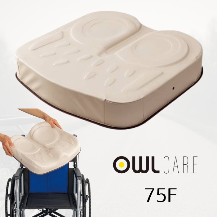 【車いす用クッション】アウルCARE【７５F】サイズ４０ カバー付き フラット形状 減圧重視タイプ 坐骨部の骨突出が顕著な方 エアーのような沈み込みで減圧効果が必要な方 アウルケア （加地）【送料無料】