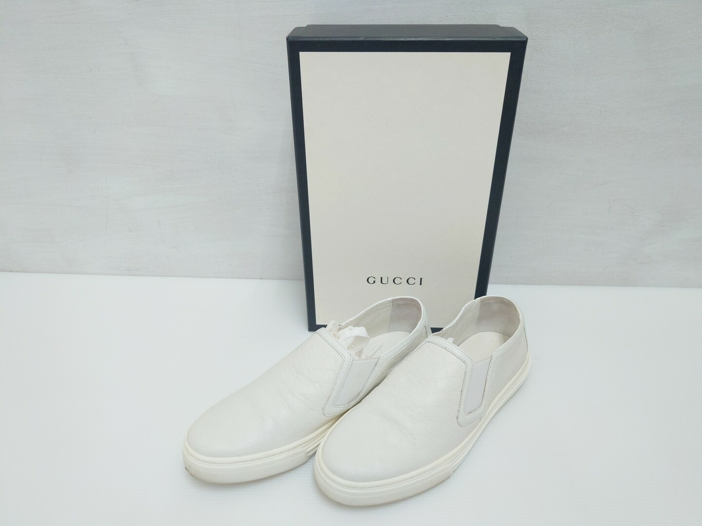 【中古】 GUCCI グッチ マイクログッチシマ スリッポン 25cm ホワイト 【鳥取店】|開放倉庫山陰オンラインショップ