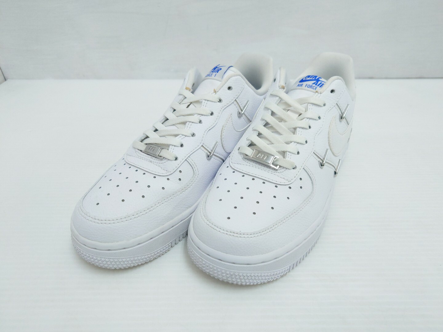 【中古】 NIKE ナイキ WMNS AIR FORCE 1 07 LX ウィメンズ エアホース CT1990-100 24cm ホワイト 白 【鳥取店】｜開放倉庫山陰オンラインショップ