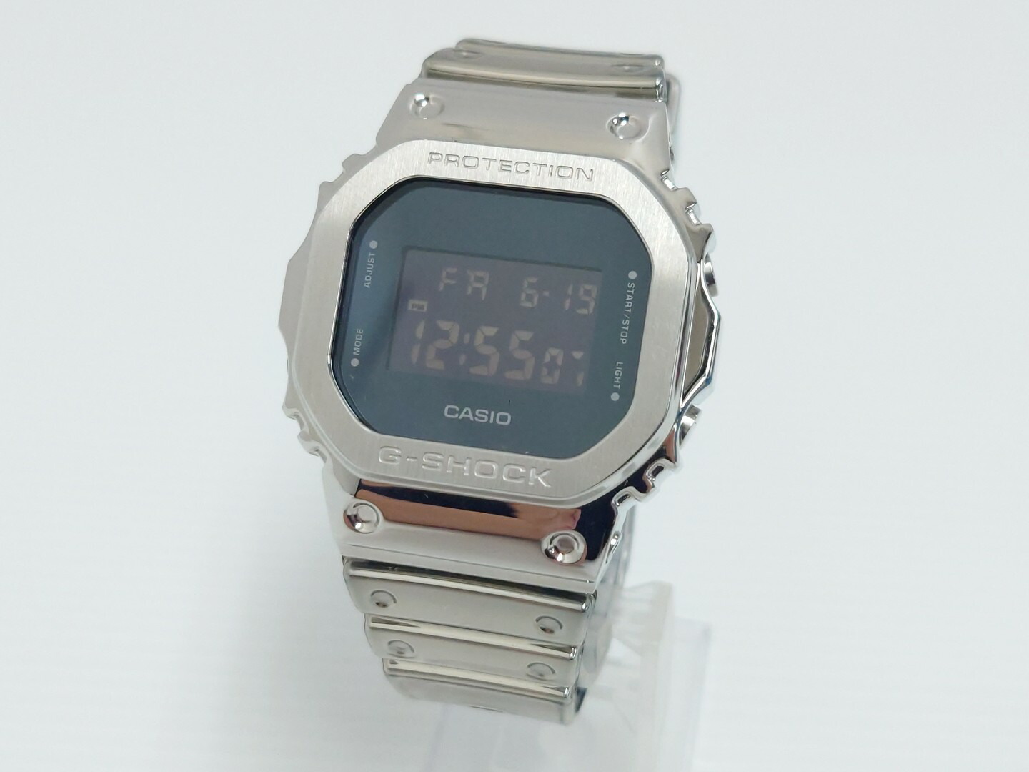【中古】CASIO カシオ G-SHOCK ジーショック GM-5600YM シルバー デジタル クオーツ メンズ 腕時計 【鳥取店】｜開放倉庫山陰オンラインショップ