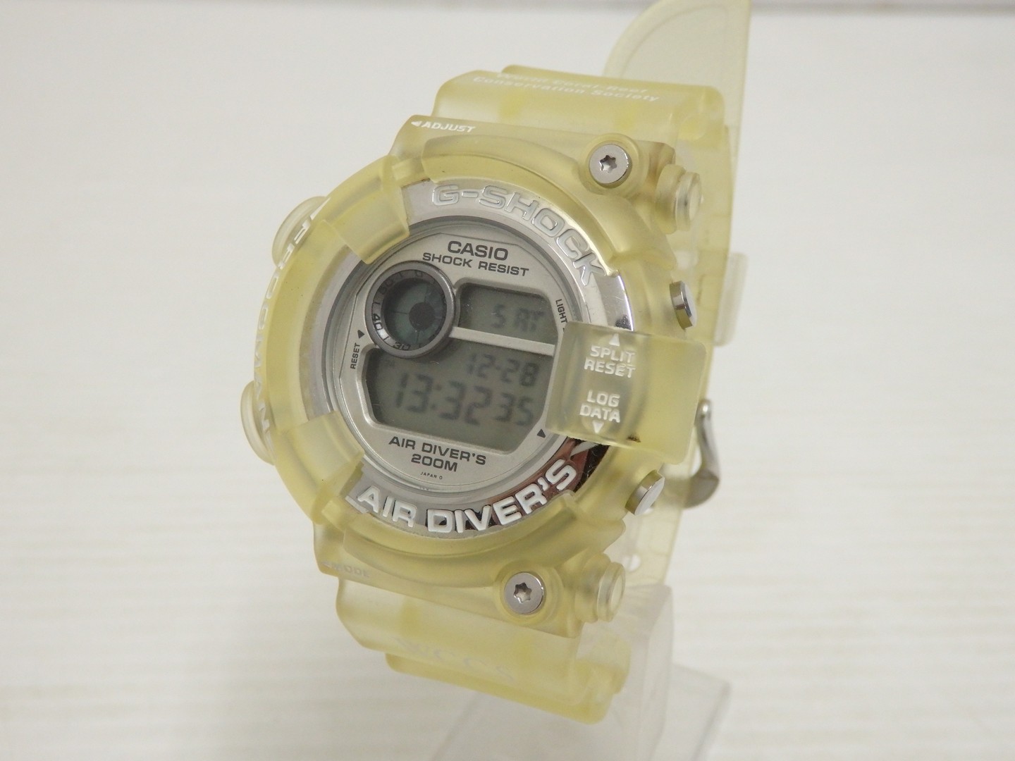 【中古】   CASIO カシオ  G-SHOCK Gぼうぜん自失 FROGMAN DW-8250室内用便器-7AT 読みやすい 水晶 ウオッチ メンズ   【鳥取店】