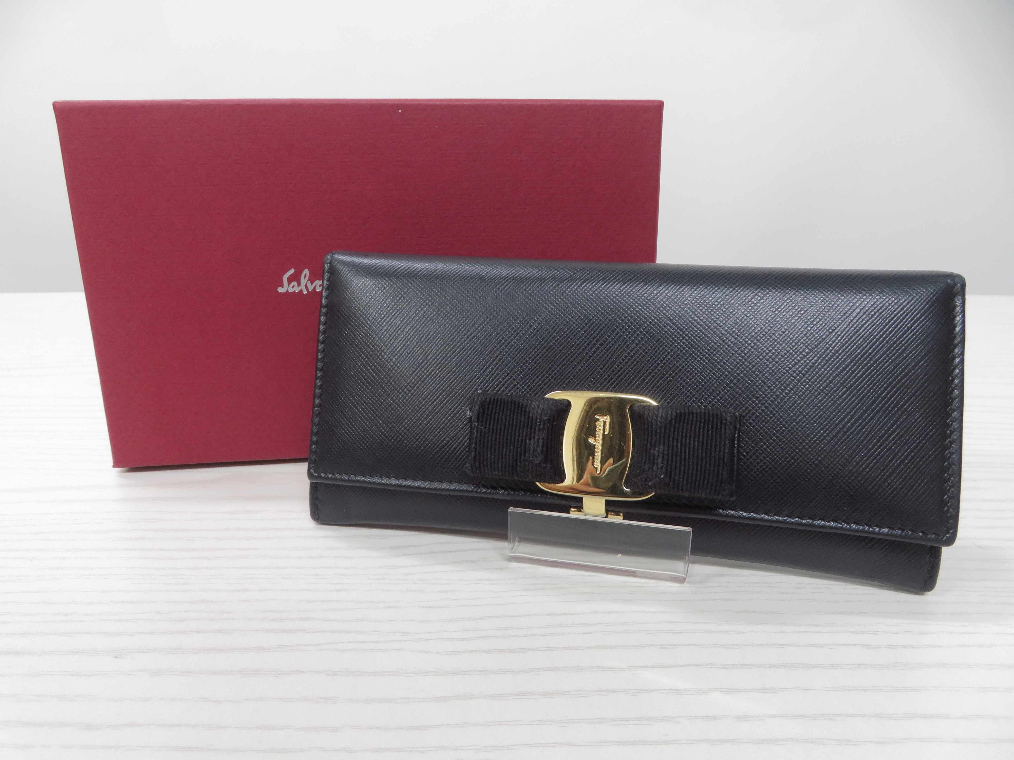 楽天市場】【中古】Salvatore Ferragamoヴァラ リボン 長財布