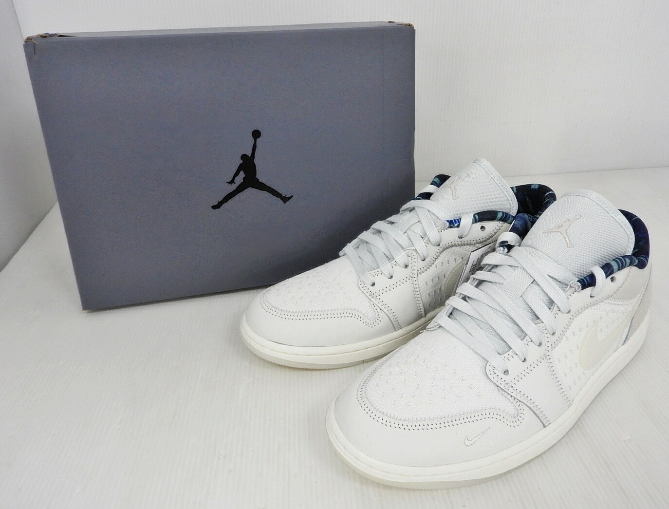【中古】NIKE ナイキ AIR JORDAN 1 LOW SE \"Summit White\"" 28.5糎 IR7337-121 エアジョーダン1 置き目 主脳会談白いこと【メンズ】【靴/スニーカー】【米子店】"