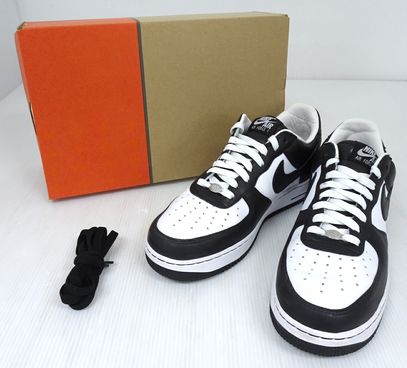 【楽天市場】【中古】NIKE × TerrorSquad ナイキ × テラースクワッド FJ5756-100 AIR FORCE 1 LOW ...