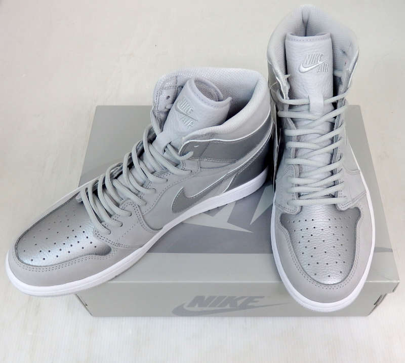 楽天市場 中古 Nike ナイキ Air Jordan 1 Retro High Og Co Jp エアジョーダン1 レトロ ハイ 29cm Dc17 029 Neutral Grey Metallic Silver 靴 スニーカー 米子店 開放倉庫山陰オンラインショップ