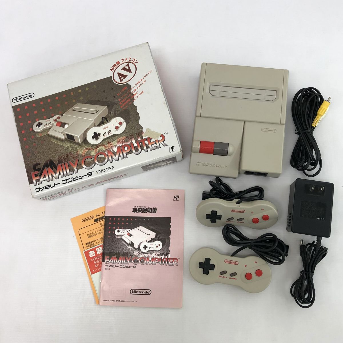 ニンテンドーニューファミコン 中古ニューファミコンを買う2022年秋。AV仕様ファミコン