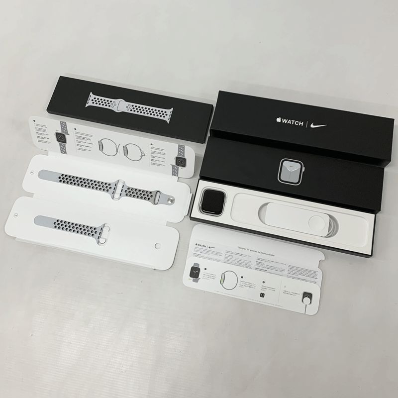 【中古】 Apple M09W3J/A 【Apple Watch Nike Series 6 44mm Sil Alu Pr】【製造番号 : GY6DR05PQ1YM】《家電・山城店》
