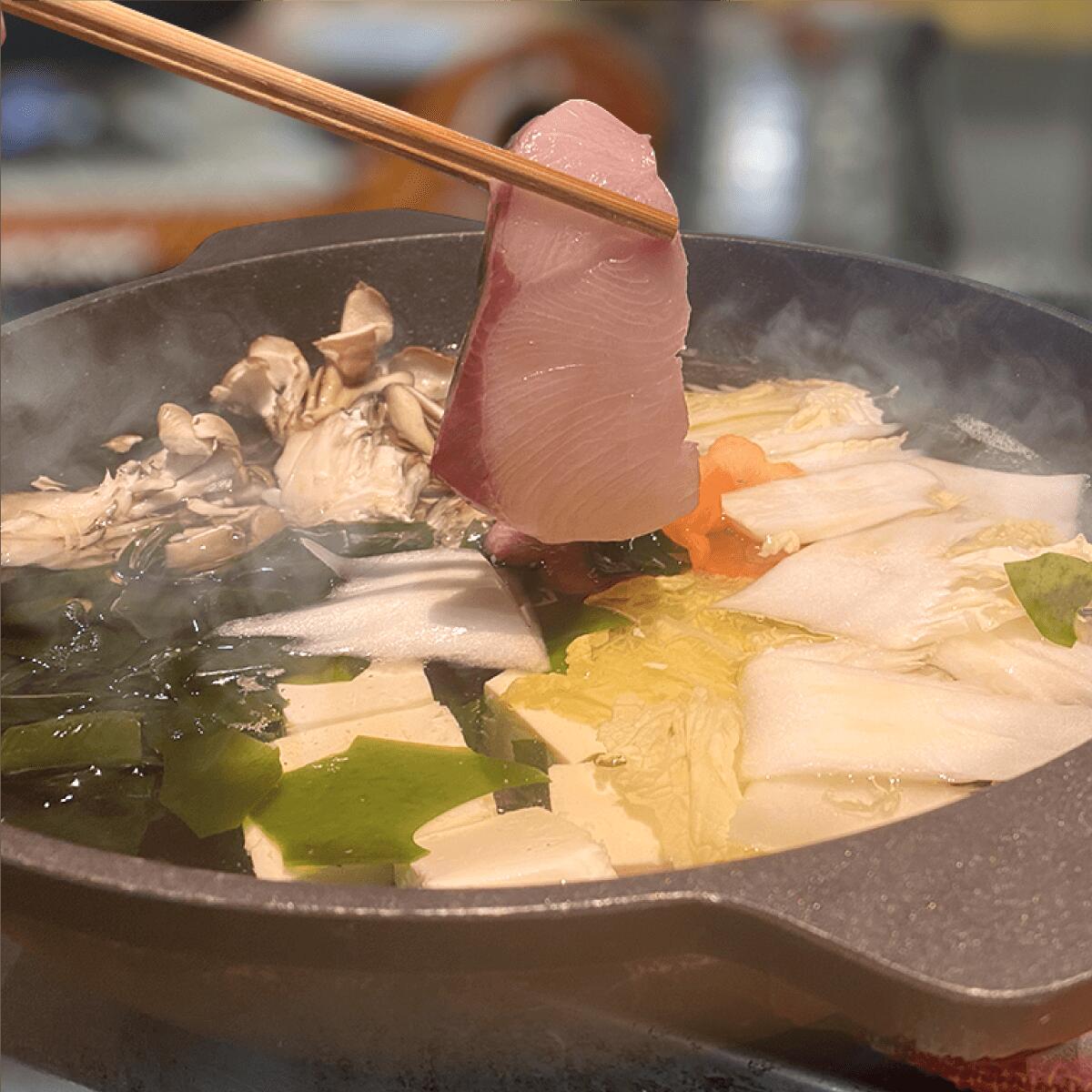 全品ディテール5倍加 ぶりしゃぶ しつらえる 5 6人前 ブリしゃぶ 寒ブリ ポン酢付き人 ぶり 鰤しゃぶ 海鮮しゃぶしゃぶ Geo2 Co Uk