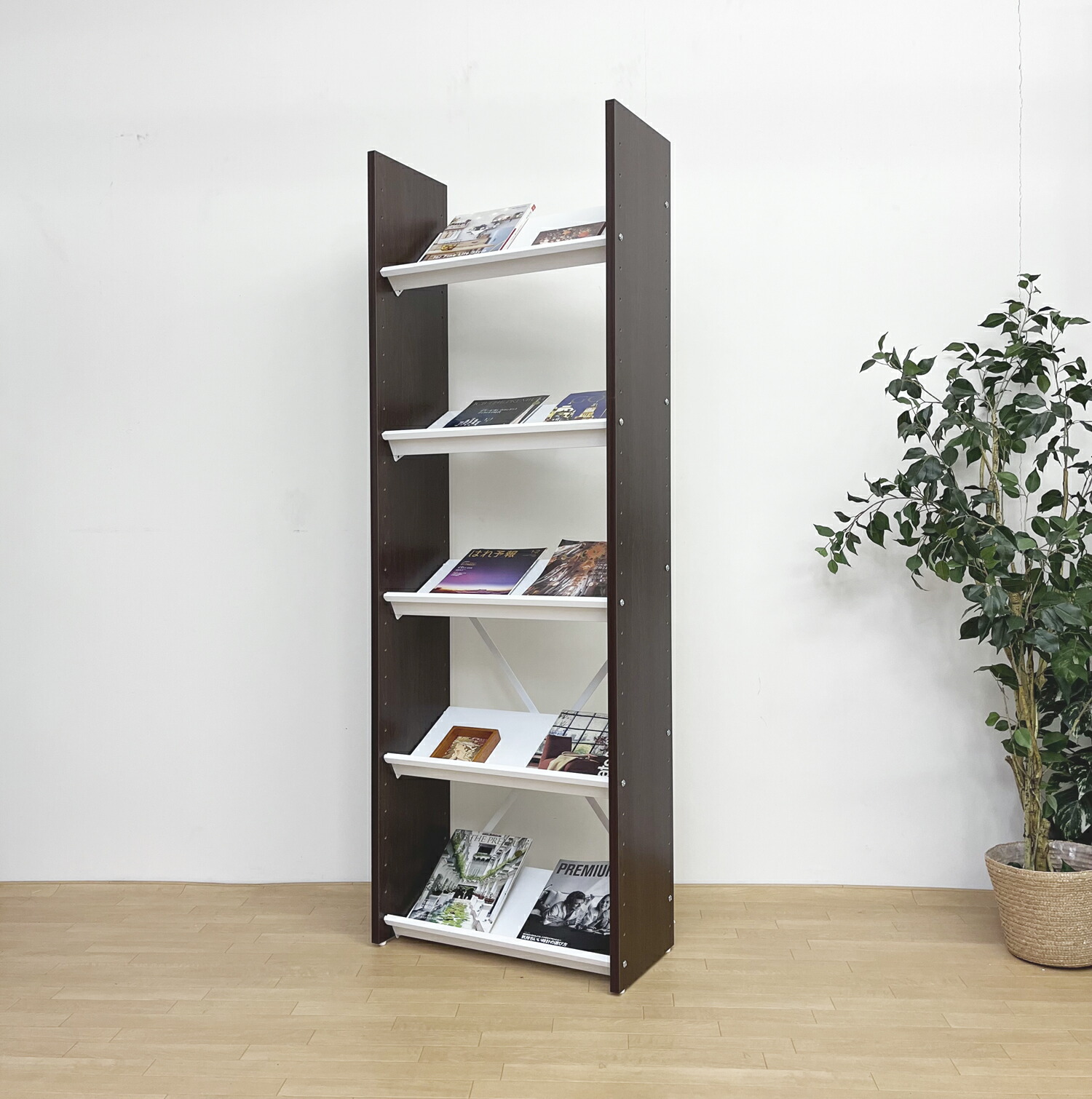 楽天市場】ラック 4段 シェルフ 棚 収納棚 オープンラック 本棚 斜め