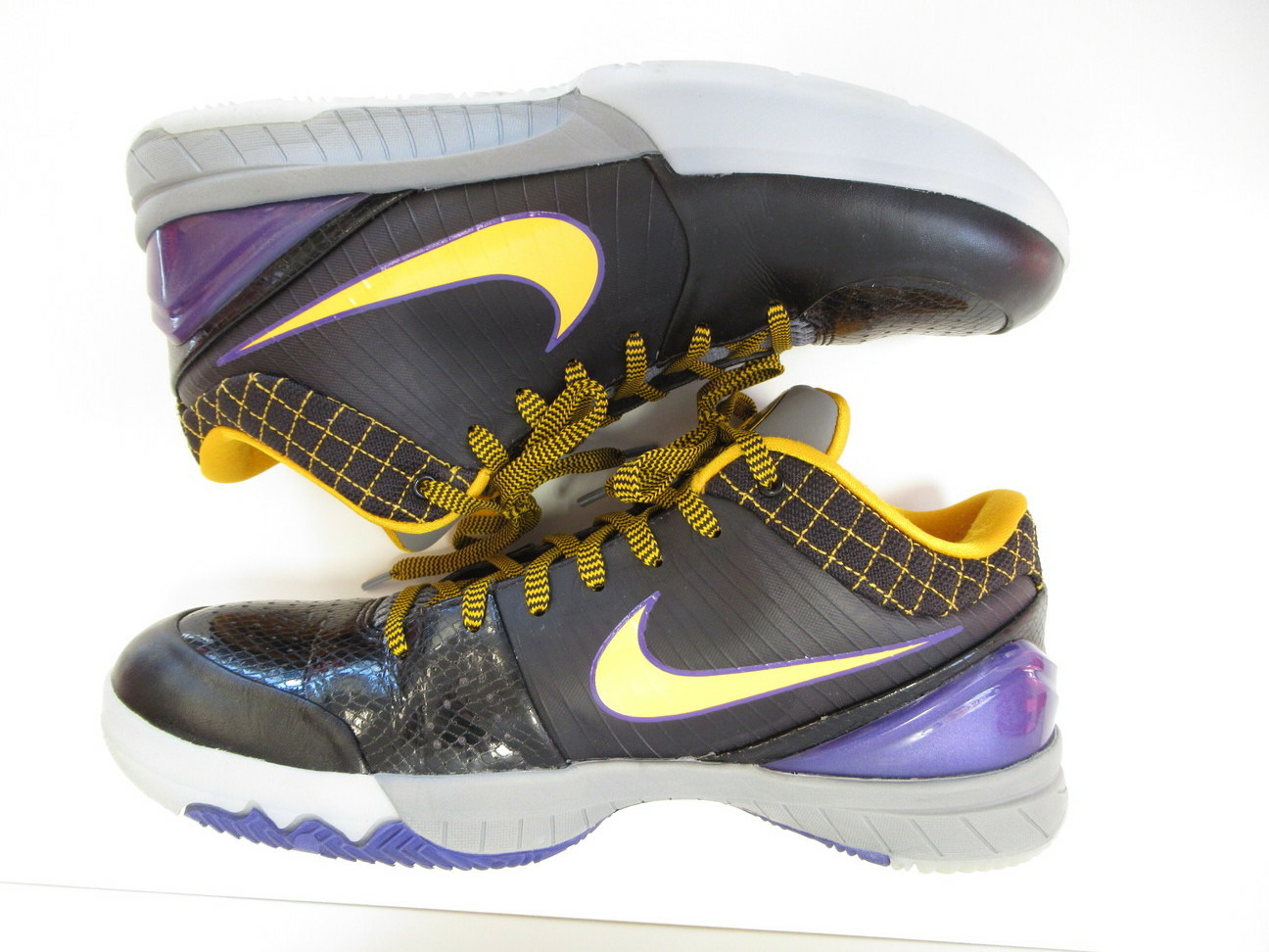 楽天市場 中古 Nike Kobe Iv Protro ナイキ コービー 4 プロトロ Av6339 001 バスケットボールシューズ ドンドンサガール