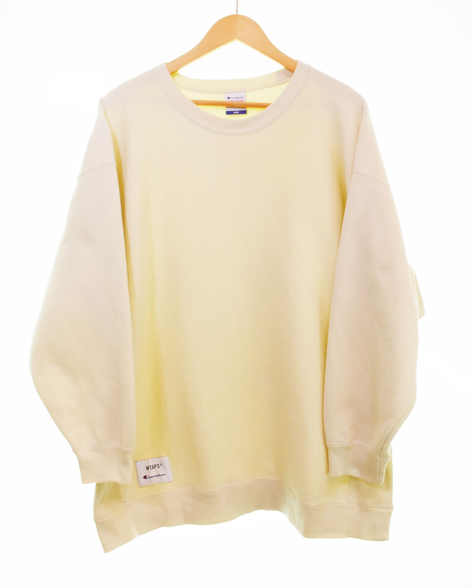 【中古】ダブルタップス WTAPS 21AW × Champion はやりっ子 CREW REVERSE WEAVE リバースウィーブ 労働者の一団素っ首 象牙色 C8-U037 流汗 ベージュ L大きさ 103MT-2600