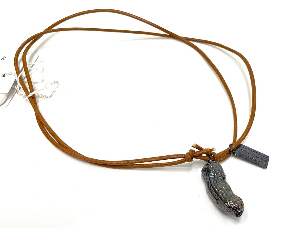 【中古】棲み家 マルタン マルジェラ Maison Martin Margiela 南京豆 首飾り 35UU005 メンズ宝飾品・佩び物 首飾り・シャンデリヤ しろがね色 601goods-9