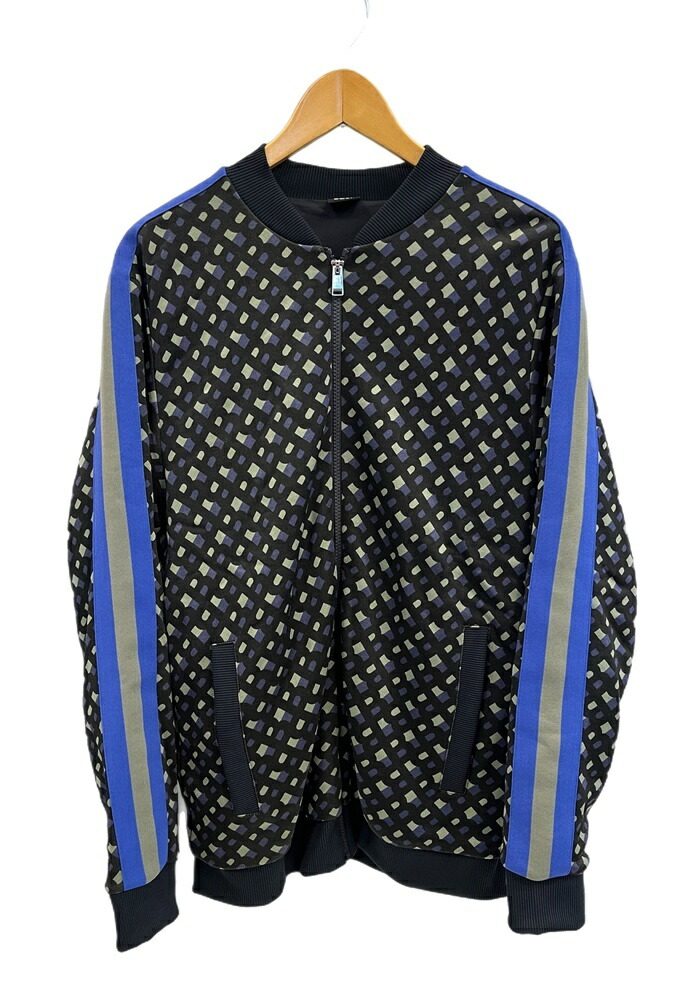 HUGO BOSS ネイビー ジップアップジャケット BOSSのネイビー ジップアップジャケットがセール中