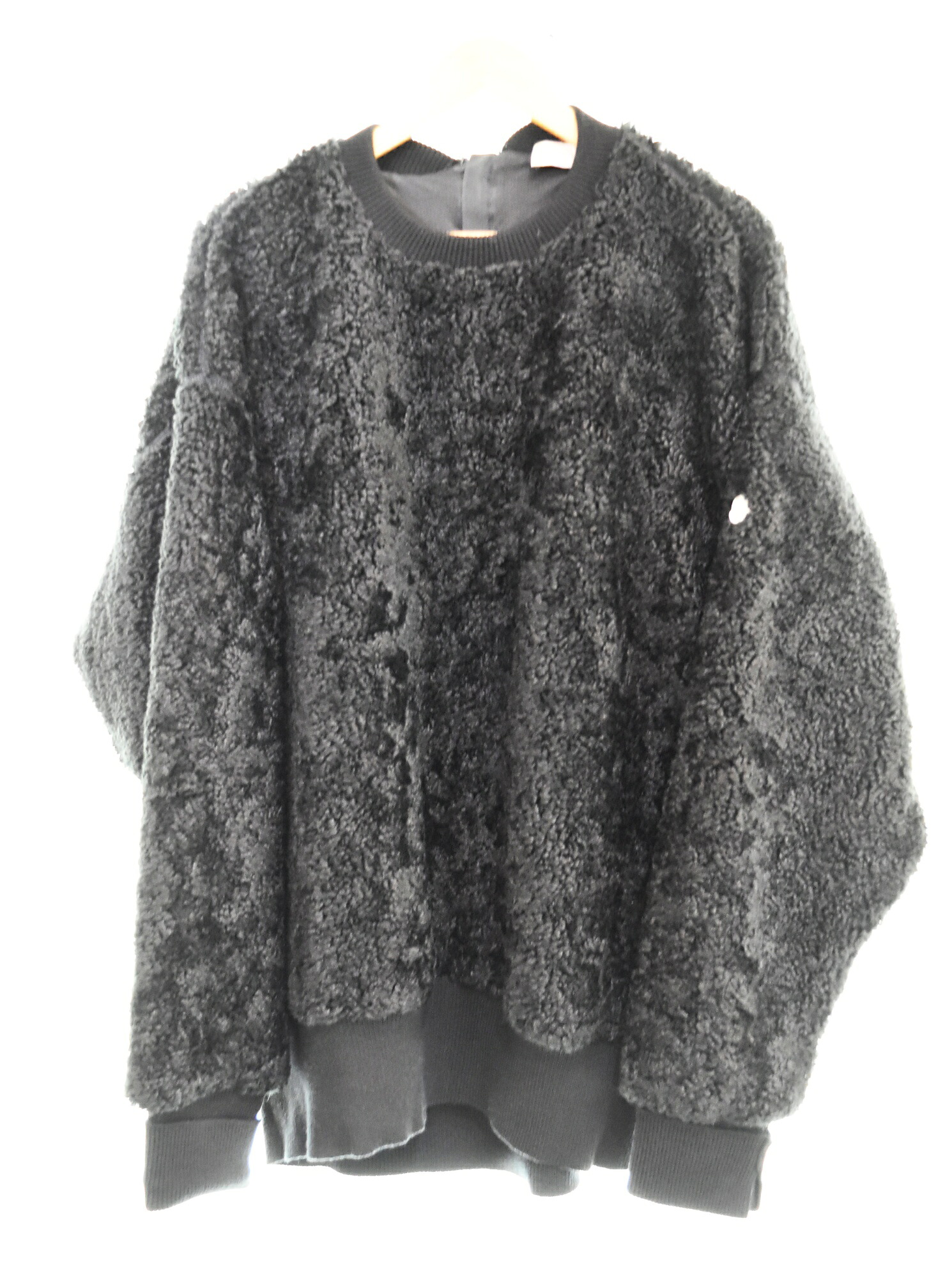 【中古】モンクレール MONCLER GENIUS 4 ジーニアス HYKE TEDDY フェイクファー ロゴパッチ プルオーバースウェット C-SCOM-21-13918 4 ジャケット ブラック Lサイズ 103MT-3381|ドンドンサガール