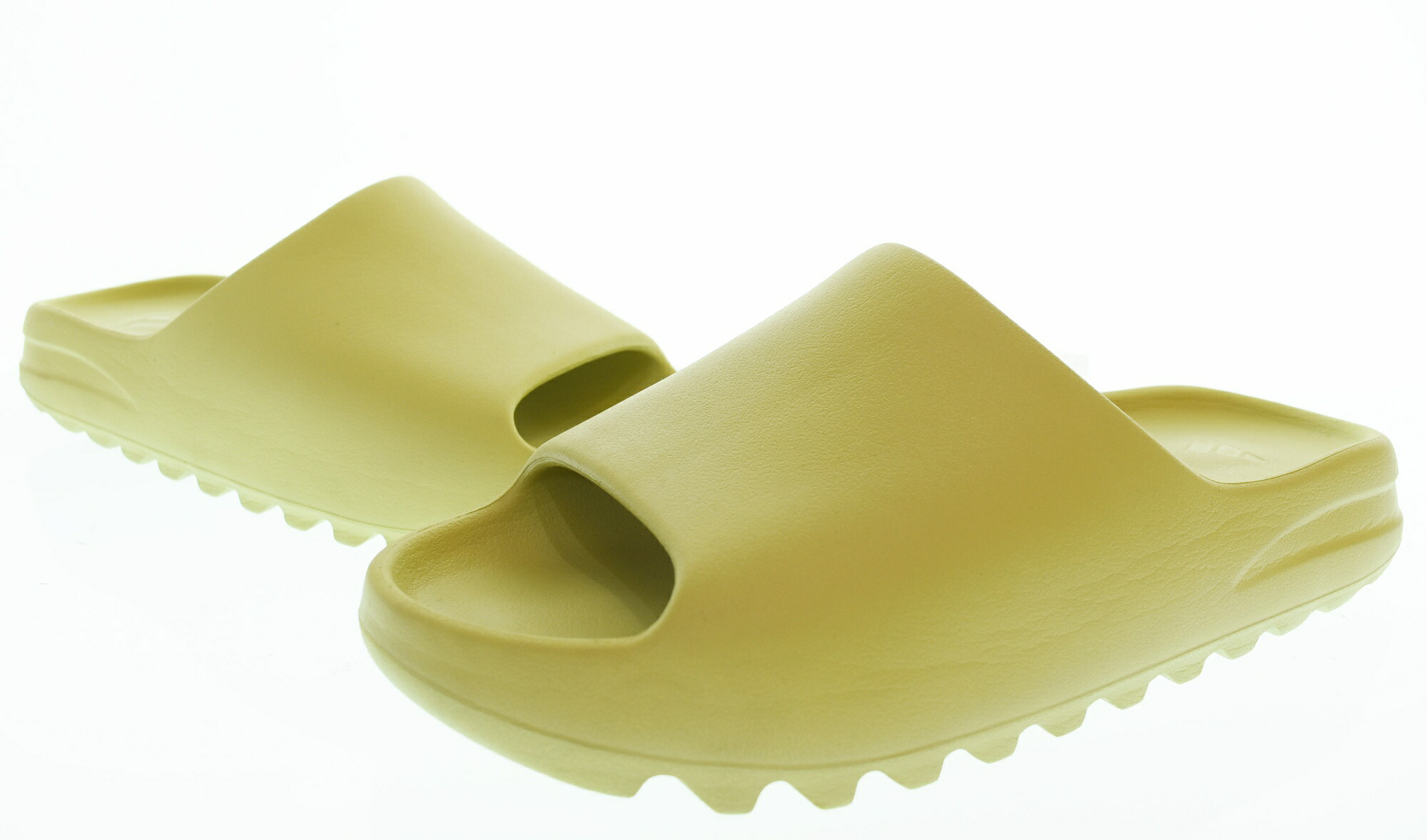 楽天市場】ADIDAS YEEZY SLIDE Resin 26.5cm FZ5904 アディダス