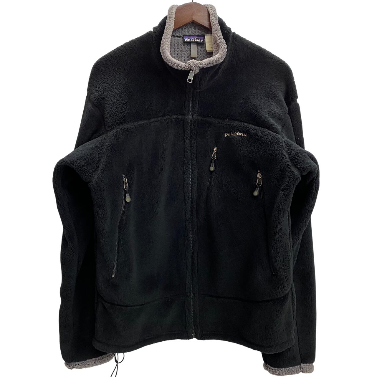 【中古】パタゴニア PATAGONIA 00's R4 レギュレーター フリースジャケット USA製 ジャケット ブラック Mサイズ 201MT-5547 VB｜ドンドンサガール
