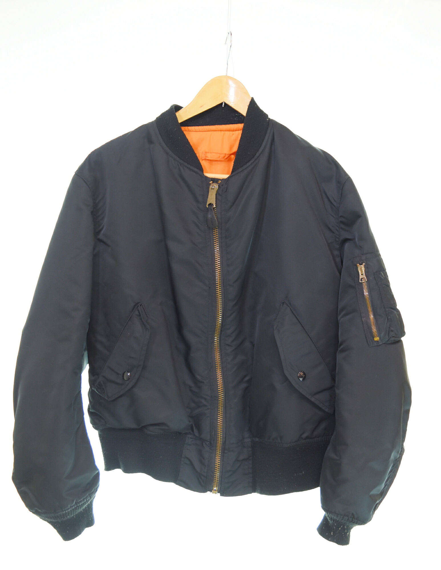 【中古】アルファ インダストリーズ ALPHA INDUSTRIES MA-1フライトジャケット ジャケット ブラック Lサイズ 103MT-4357｜ドンドンサガール