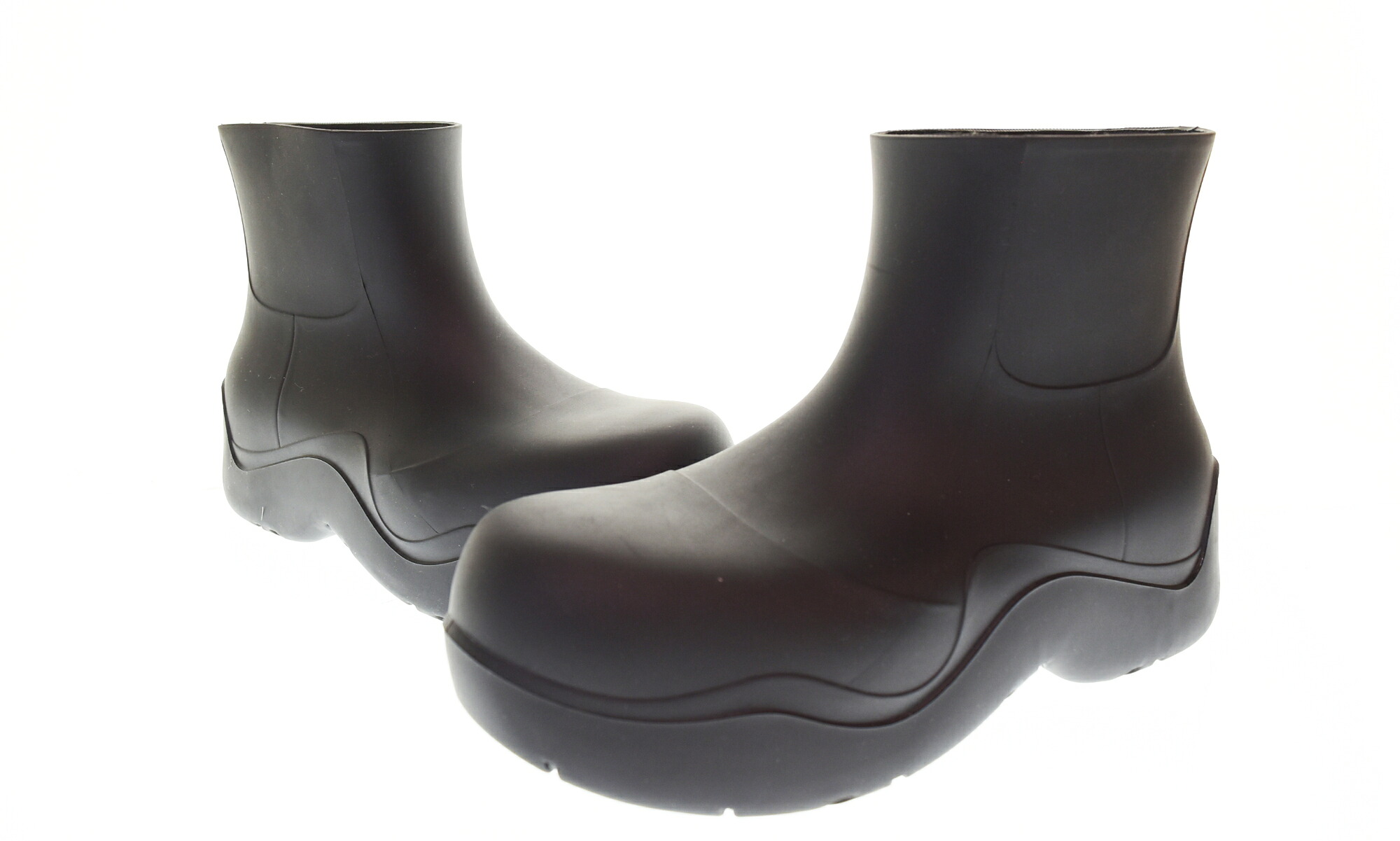 【中古】ボッテガ・ヴェネタ BOTTEGA VENETA パドル 天然ゴム アンクルブーツ メンズ靴 ブーツ 余分の物 黒いこと 44 27珊 103S-1652