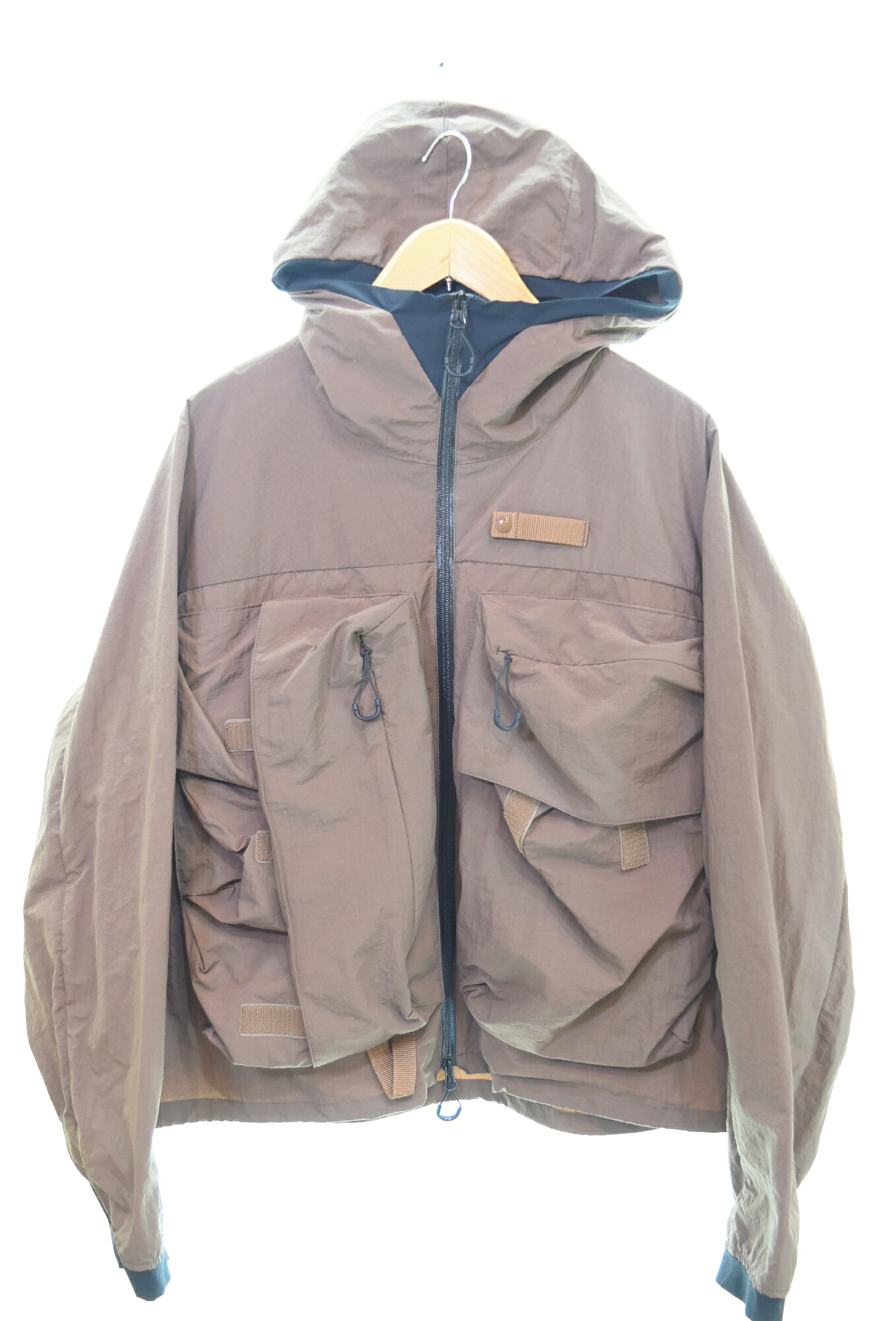 【中古】シーエムエフアウトドア ガーメント COMFY OUTDOOR GARMENT SNUG EXCLUSIVE FISHING JKTフィッシングジャケット/ CMF2202-J13C ジャケット ブラウン Lサイズ 103MT-4788｜ドンドンサガール