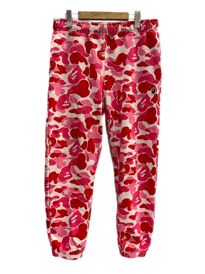 【中古】ア ベイシング エイプ A BATHING APE ABC CAMO APE HEAD ONE POINT SWEAT PANTS カモ柄 エイプ ヘッドワンポイント シャークスウェットパンツ 001PTM301007M ピンク Lサイズ 101MB-1048|ドンドンサガール