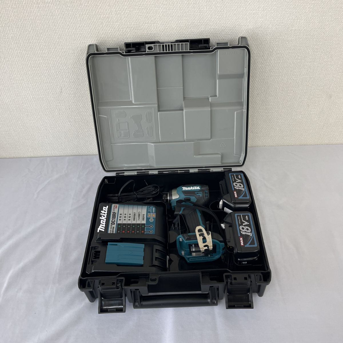 【中古】 makita マキタ 充電式インパクトドライバ TD173DRGXO ブルー 青 18V6Ah バッテリ2本・充電器・ケース付(DN3)|買取倉庫リバイブ 店