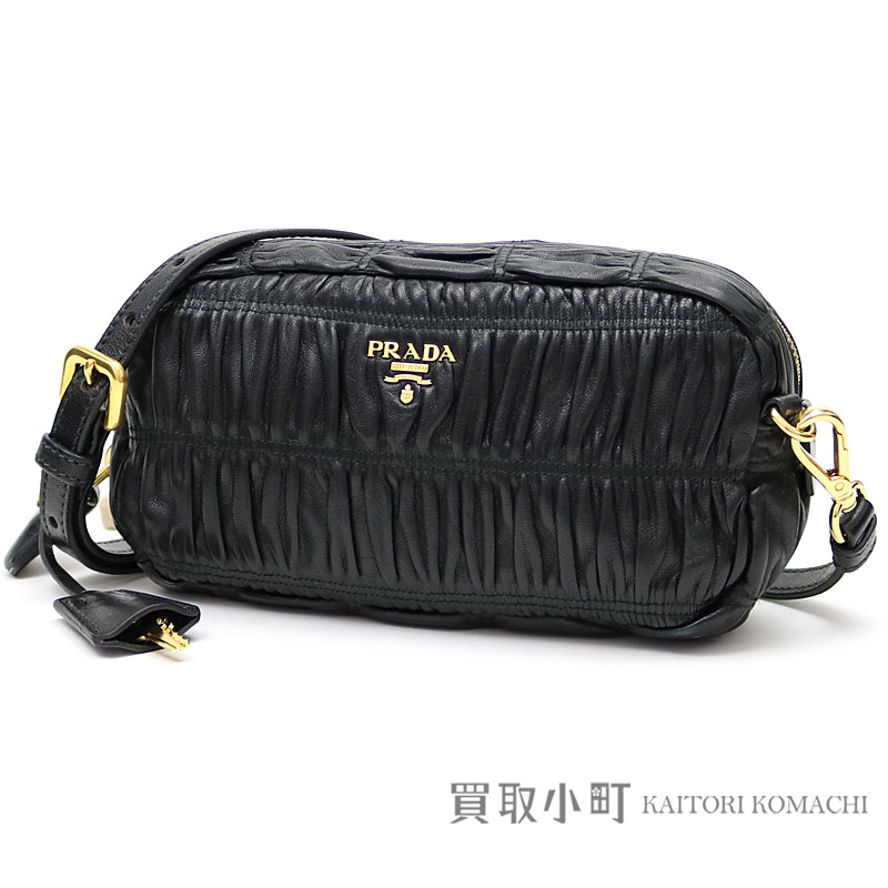 prada nappa gaufre pochette black prada nappa gaufre pochette black