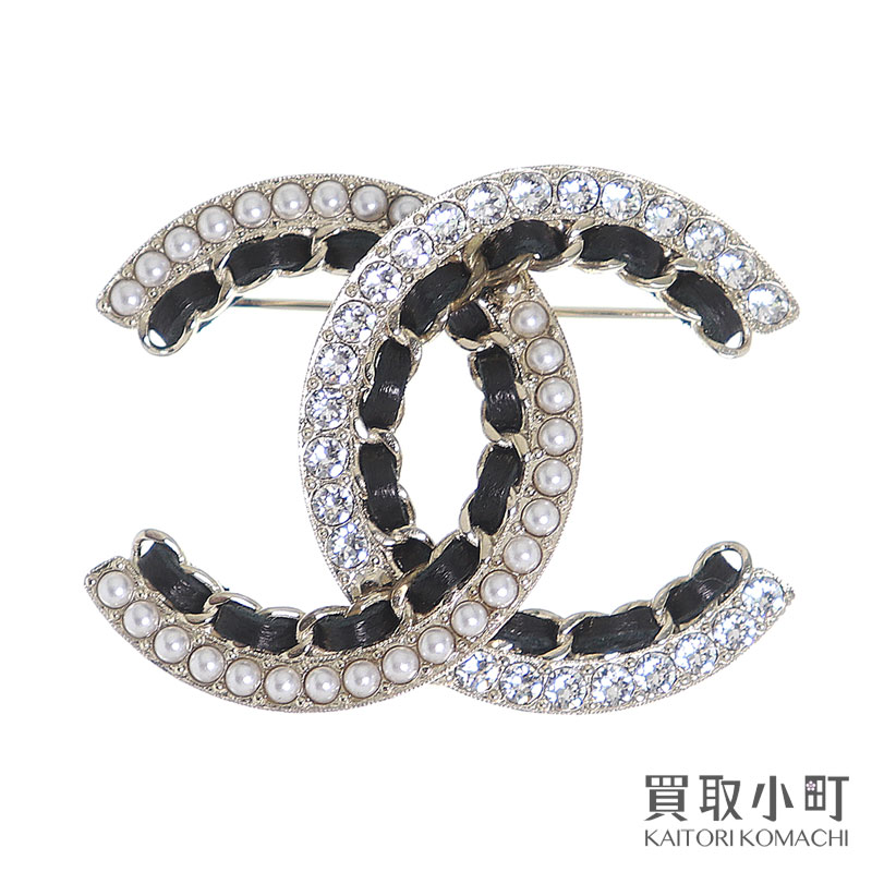 【美品】シャネル 【CHANEL】 ココマーク ストラス コスチュームパール チェーン ブローチ ラインストーン ゴールド CCマーク コスチュームジュエリー アクセサリー AB5199 B20K CC Logo Brooch 【Aランク】【中古】
