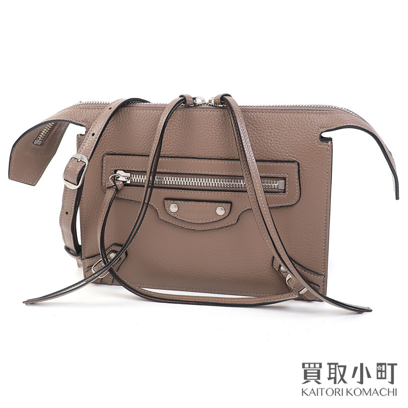 美品 バレンシアガ エブリディ XS クロスショルダーバッグ 斜め掛け W18 楽天市場】【美品】バレンシアガ【BALENCIAGA】エブリデイ クロス