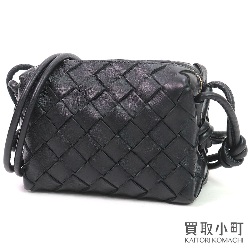 【美品】 ボッテガヴェネタ【BOTTEGA VENETA】 キャンディー ループ カメラバッグ イントレチャート ノット ブラック ラムスキン クロスボディ ショルダーバッグ ポシェット 斜め掛け 730832 V1G11 8425 BV CANDY LOOP CAMERA BAG INTRECCIATO【Aランク】【中古】