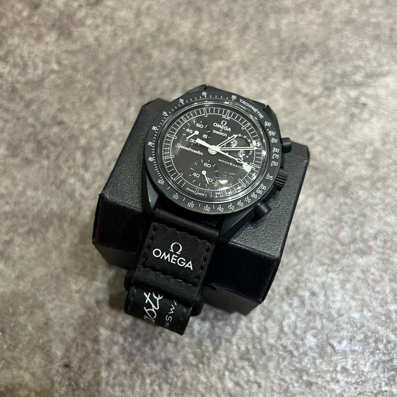 OMEGA・オメガ × Swatch・スウォッチ × スヌーピー MISSION TO THE MOONPHASE 状態A 腕時計 サイズF ブラック メンズ （7836M）【中古】