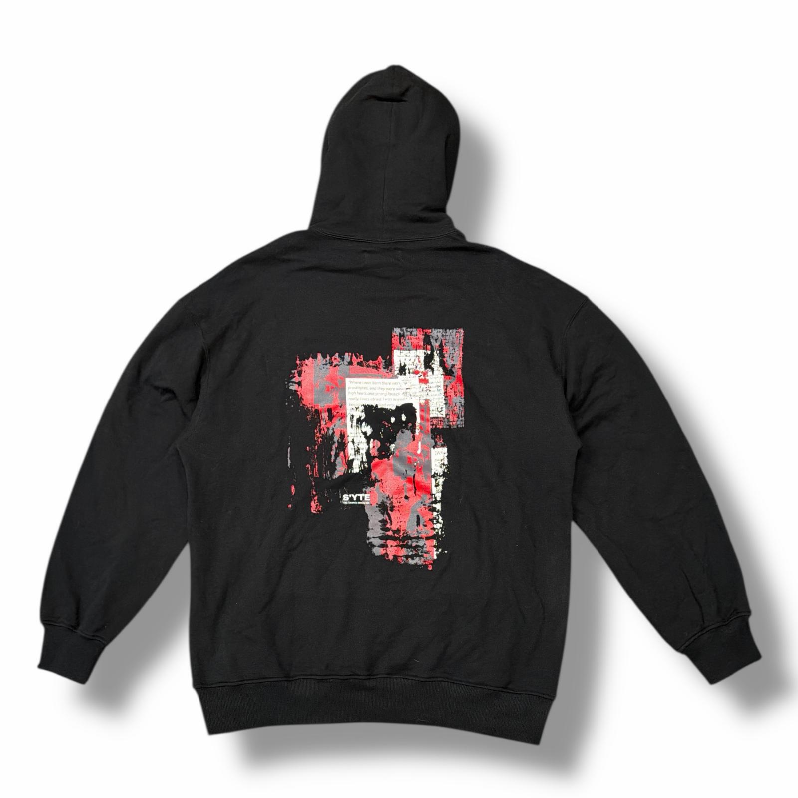 未使用 S'YTE・サイト YY MESSAGE COLLAGE RED GRAPHIC HOODIE 状態SS メッセージカレッジレッドグラフィックフーディー パーカー UB-T21-029 サイズ4 ブラック メンズ (8144M)【中古】|買取MOTTO 店