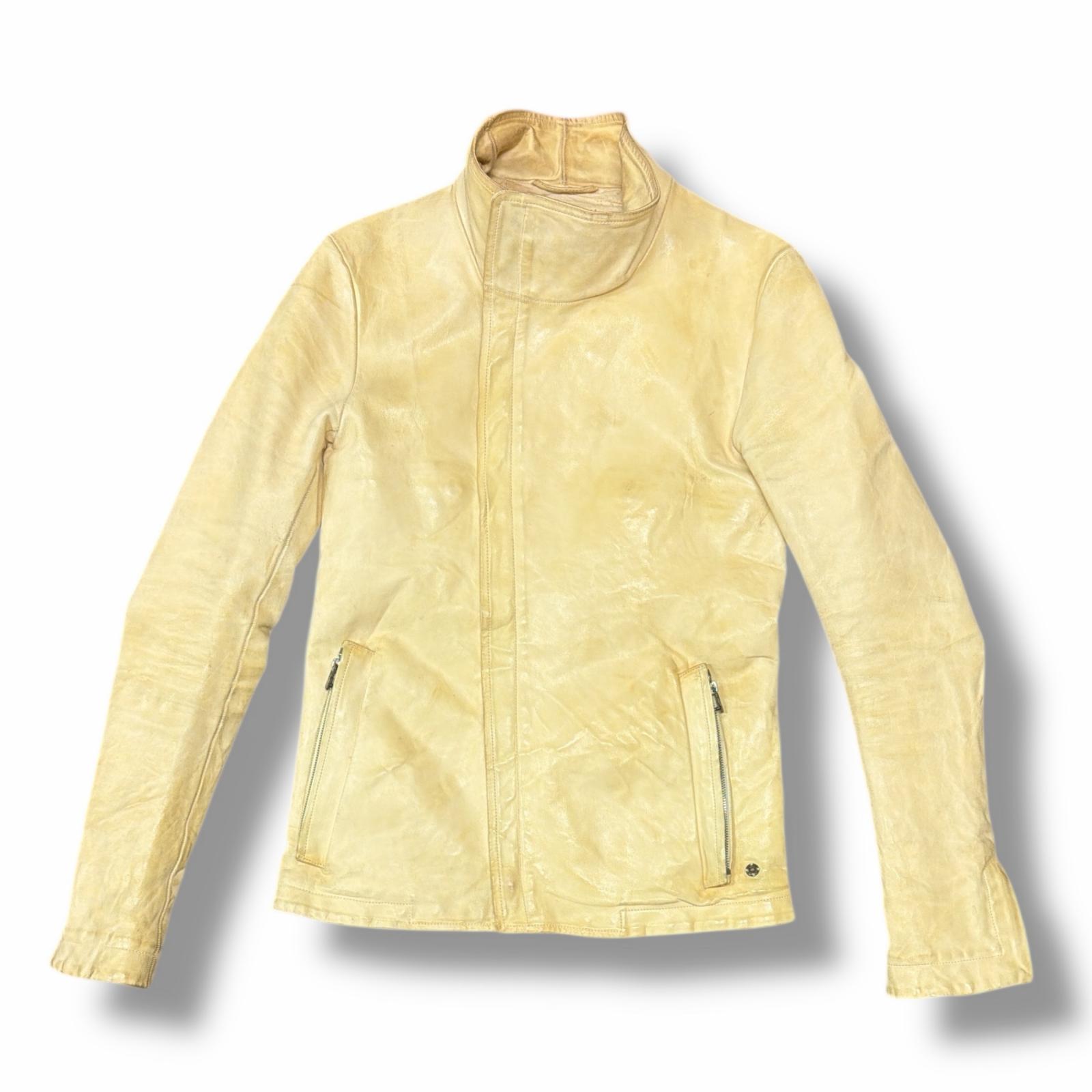 Carol Christian Poell・キャロルクリスチャンポエル 25AW HIGH NECK LEATHER JACKET 物質の状態A ハイネックレザージャケット ライダース 2599 CORS-PTC 大きさ44 象牙色 メンズ （9182M）【中古】