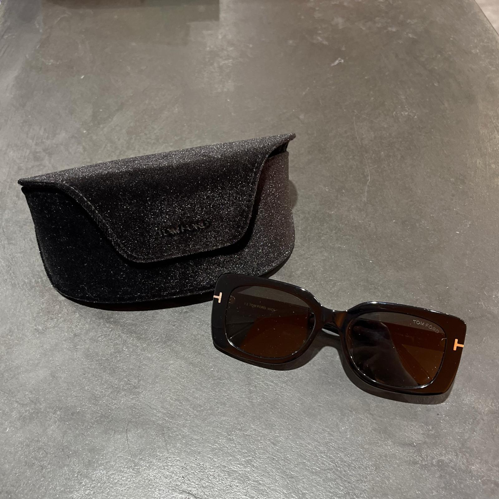 TOM FORD・トムフォード スクエアフレームサングラス 状態A サングラス TF1170K サイズF ブラック メンズ （9316M）【中古】
