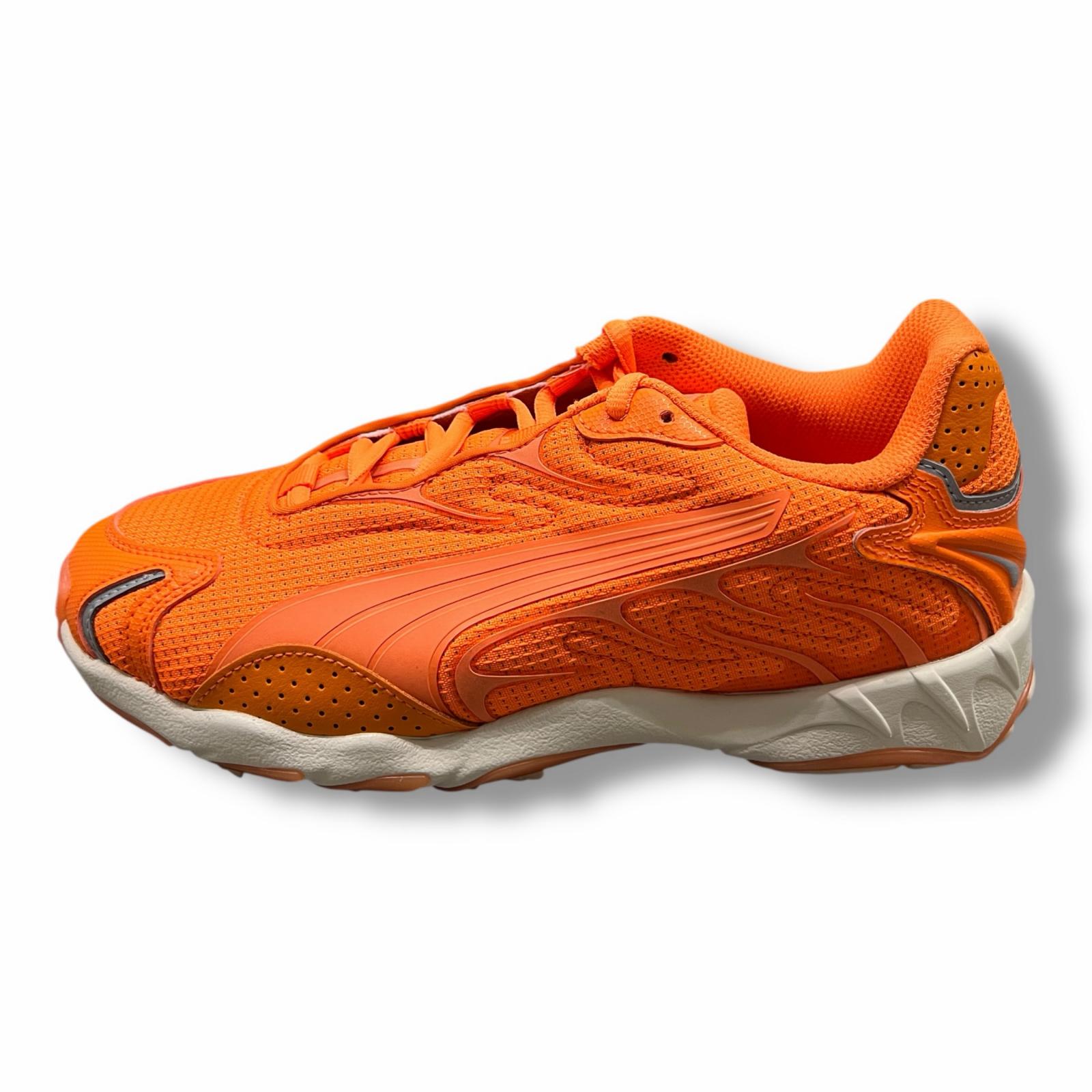 未使用 PUMA・プーマ インへイル リフレクティブ スニーカー 状態SS スニーカー 401779-02 25.5cm オレンジ メンズ （7230M）【中古】