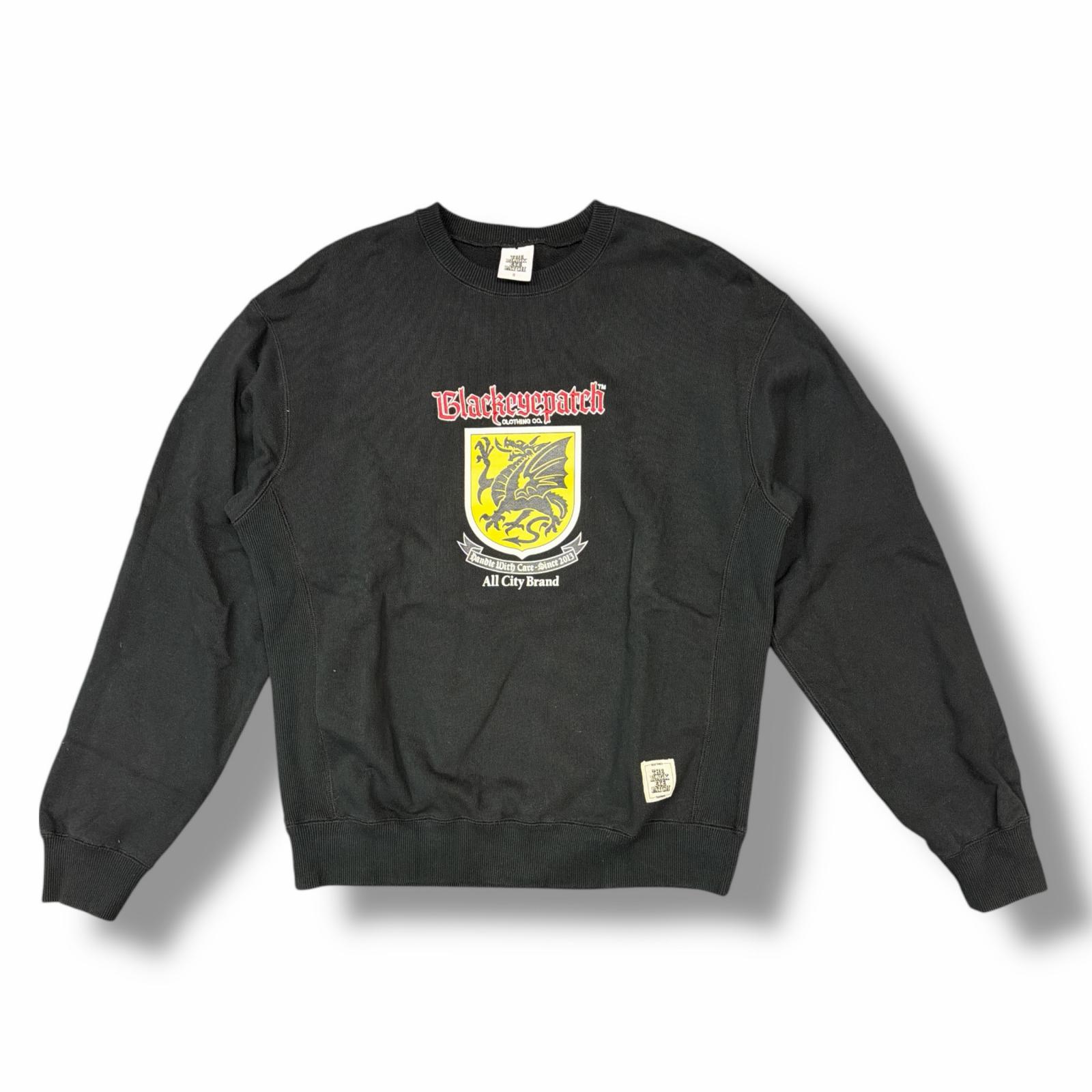 BlackEyePatch・ブラックアイパッチ HERALDIC DRAGON CREW SWEAT 状態A ヘラルディックドラゴンクルーネックスウエット トレーナー サイズS ブラック メンズ （10125M）【中古】