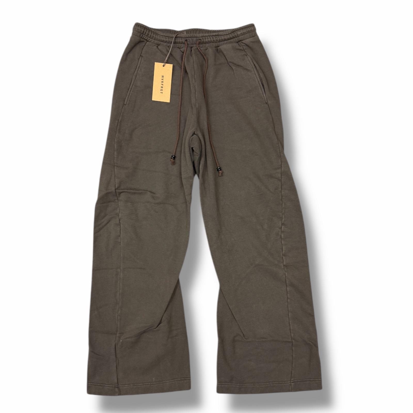 未当て嵌める NVRFRGT・ネヴァーフォーゲット 25SS 3D TWISTED LOUNGE WIDE PANTS 物質の状態SS ツイステッドラウンジワイドパンツ スウェットパンツ NF251P12 大きさ3 うす暗い赤銅色 メンズ （12602M）【中古】