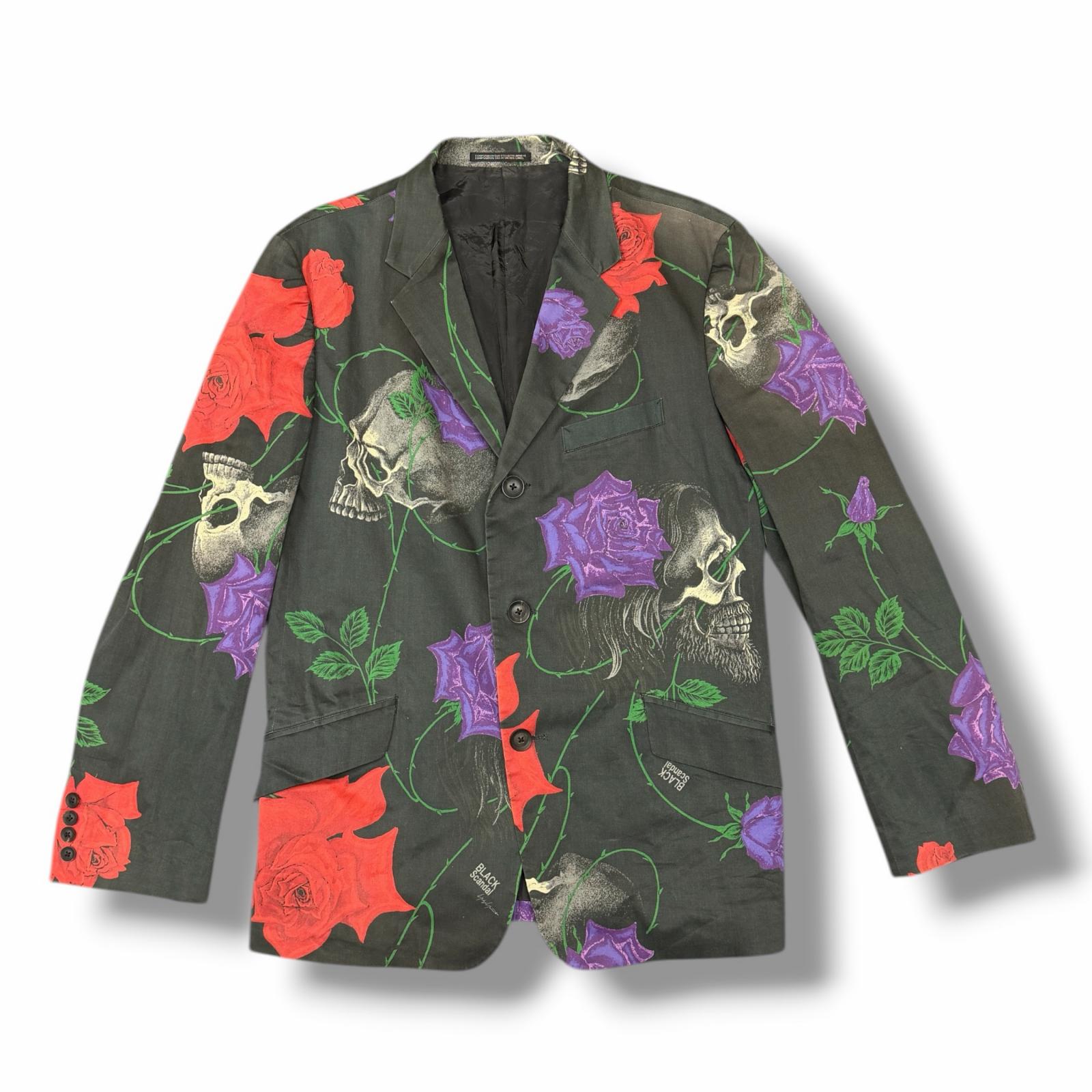 BLACK Scandal Yohji Yamamoto・ブラックスキャンダルヨウジヤマモト スカルローズプリント テーラードジャケット 物質の状態B 長袖 テーラードジャケット HW-J65-033 大きさ3 黒いこと メンズ （13450M）【中古】