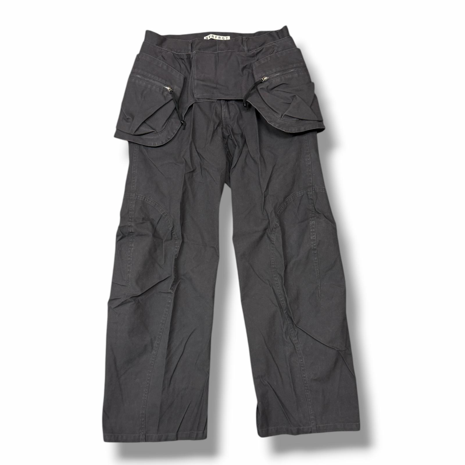 未使用 NVRFRGT・ネヴァーフォーゲット 25SS DETACHABLE UTILITY CURVED LEG PANTS 状態SS カーブレッグパンツ トラウザーズ NF251P06 サイズ3 チャコール メンズ （11351M）【中古】 18,834円