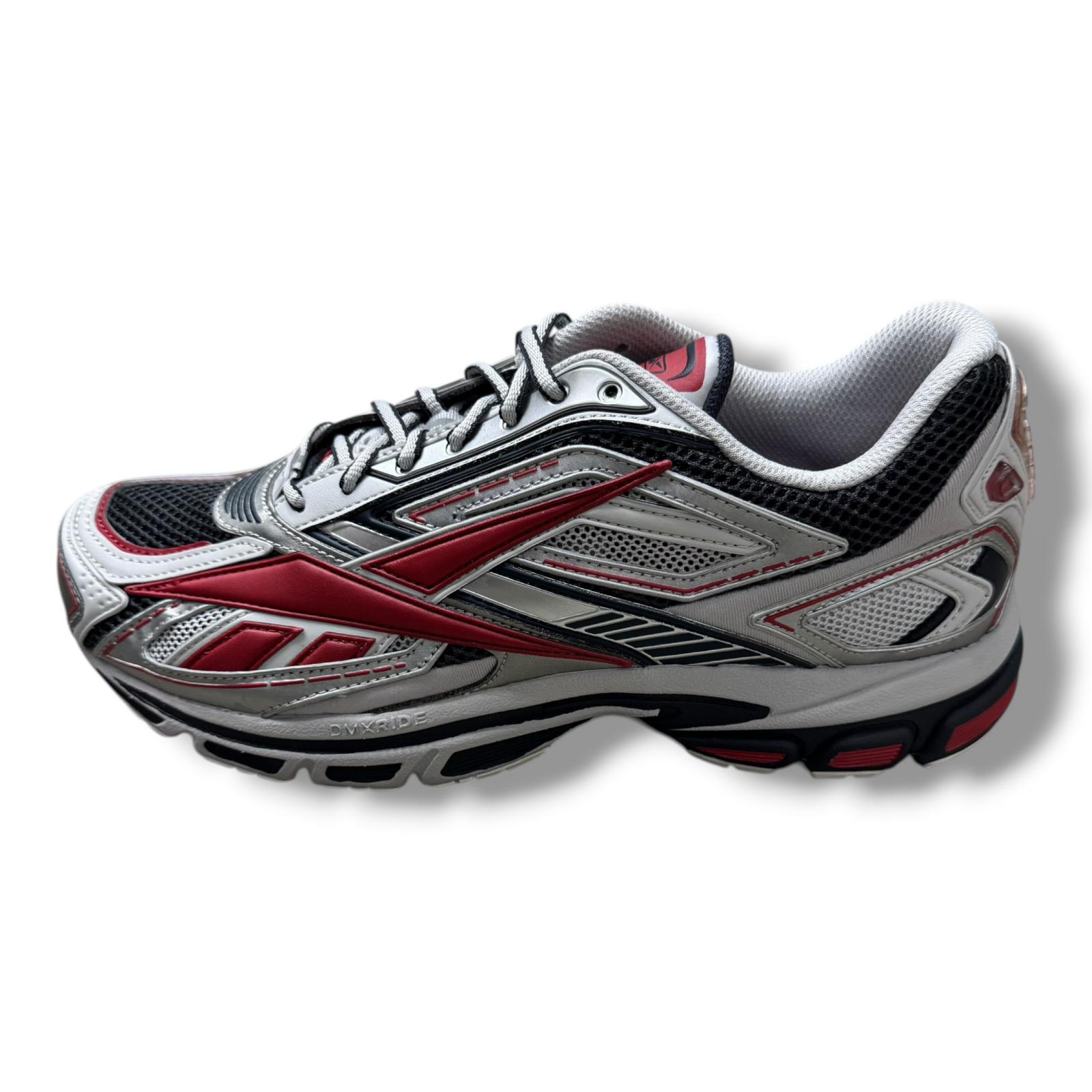 未使用 Reebok・リーボック × Kanghyu カンヒョク PREMIER ROAD ULTRA 状態SS ロードウルトラ スニーカー RMIA06BC99MAT0022578 27.5cm ホワイト メンズ （12412M）【中古】