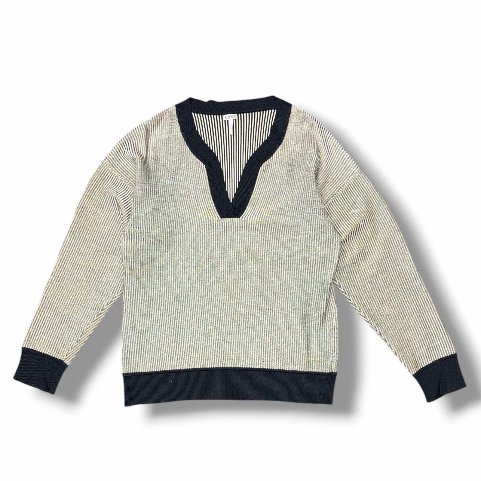 LOEWE・ロエベ v-neck sweater 物質の状態A V素っ首スウェーター 編み物 大きさM 白いこと系×米国海軍 メンズ （14013M）【中古】