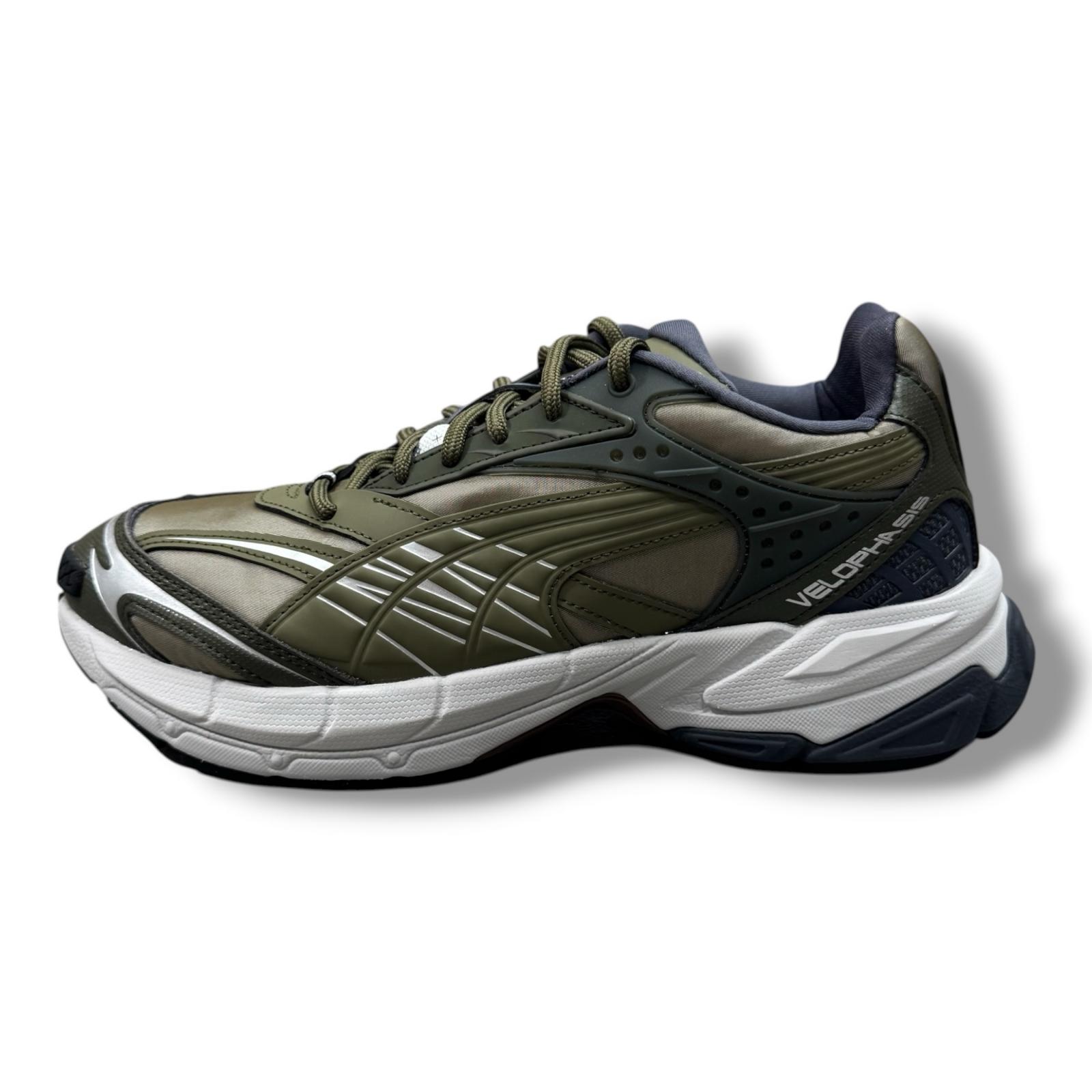 未当てはめる PUMA・ピューマ VELOPHASIS METAL NYLON 物質の状態SS ヴェロファシス 金属元素ナイロン ローカットスニーカー 398261-01 28珊 オリーブ メンズ （4519M）【中古】