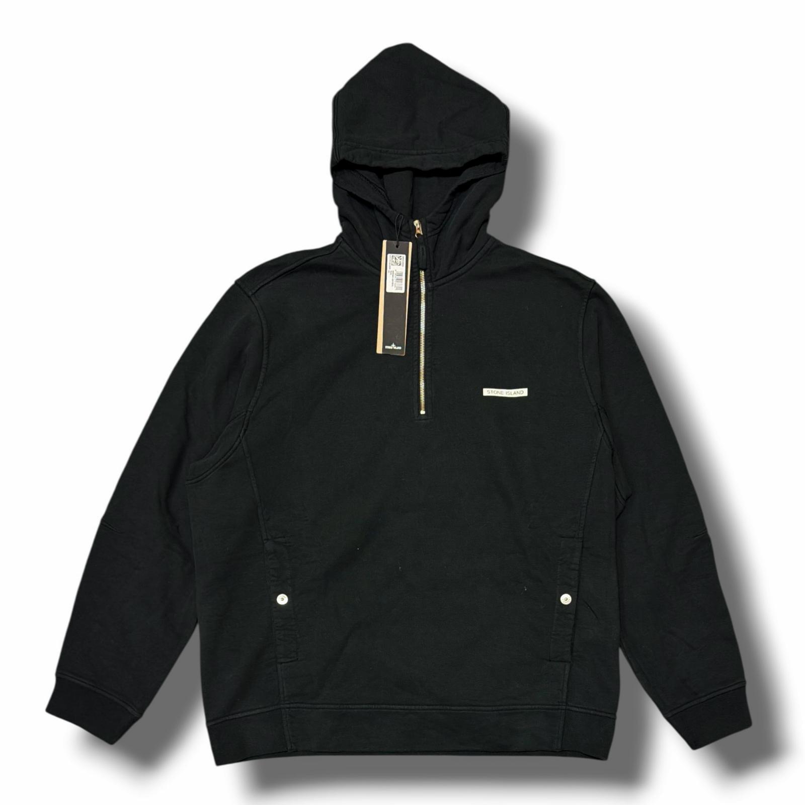 STONE ISLAND・ストーンアイランド ハーフジップパーカー 物質の状態S スウェットフーディー K2S156100012S0A20 大きさXL 黒いこと メンズ （14516M）【中古】