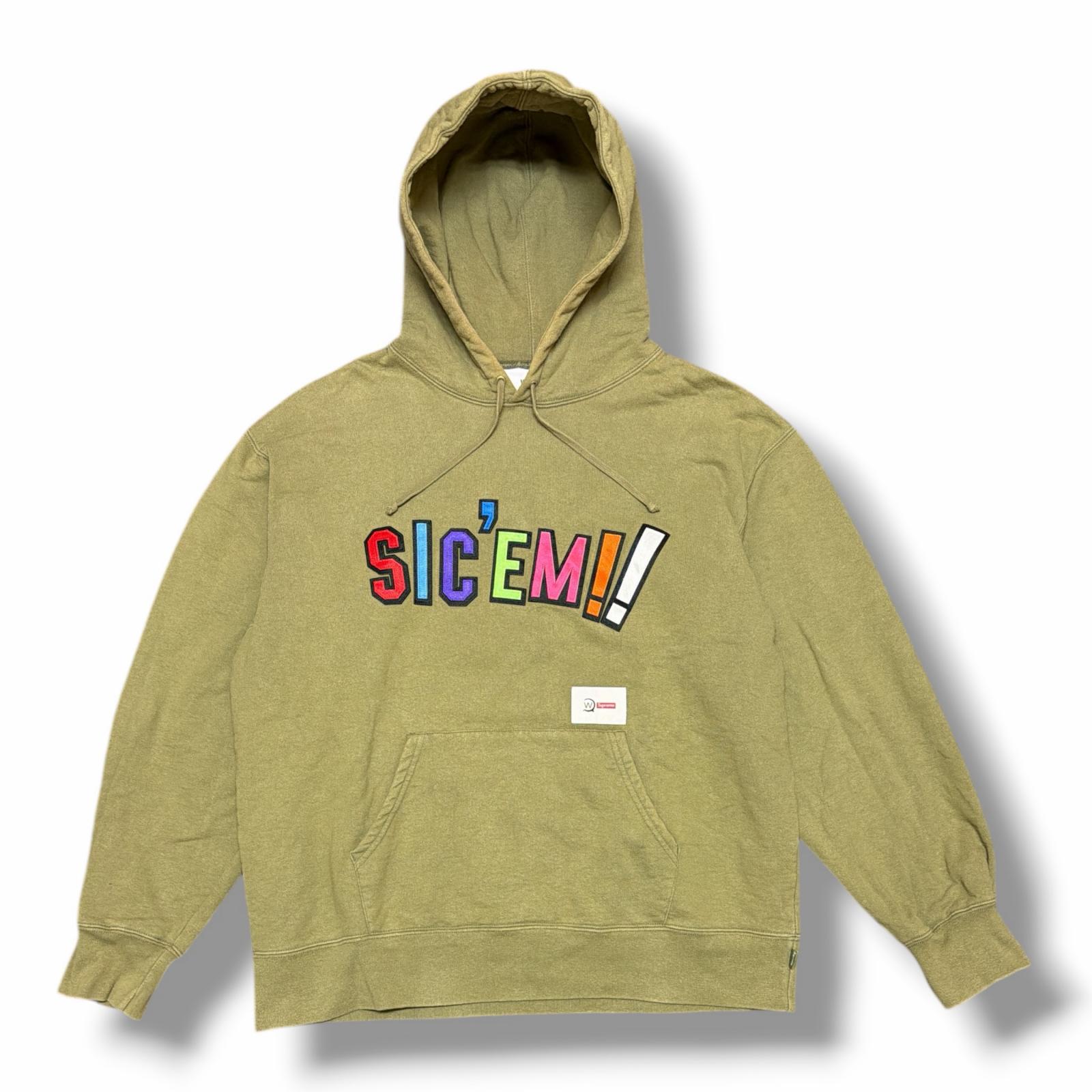 Supreme・シュプリーム  × WTAPS・ダブルタップス 21AW Sic\u0027em! Hooded Sweatshirt 物質の状態A シリエム フーディー トレイナー パーカー 大いさL カーキ メンズ （15326M）【中古】 パーカー-メンズファッション-トップス