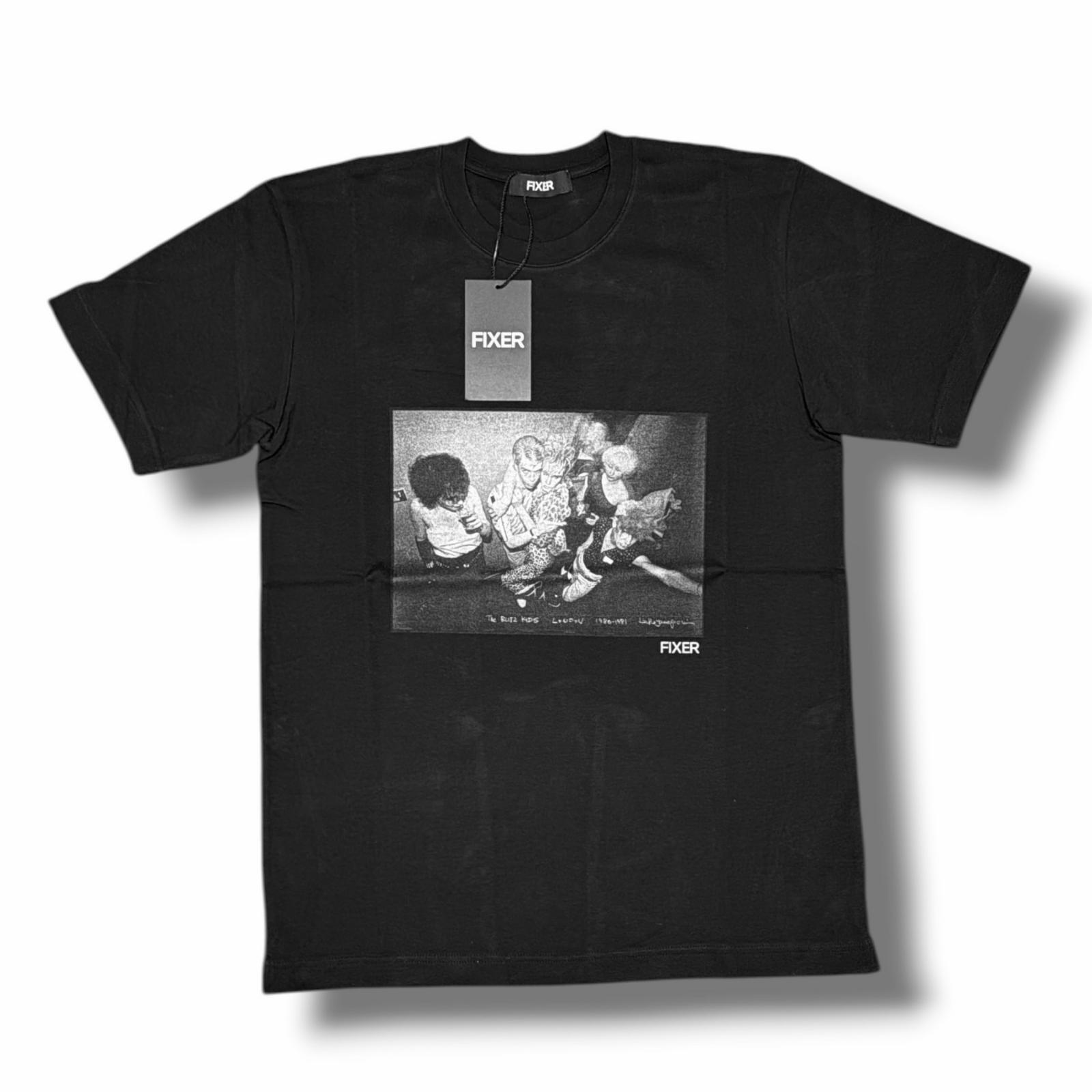 未当てはめる FIXER フィクサー  × HERBIE YAMAGUCHI ハービー山口 The BLITZ KIDS LONDON Photo Print T-shirt 物質の状態SS 写真絵刷り上げるティーシャツ 半袖カットソー FTS-04 大いさXS 黒いこと メンズ （5782M）【中古】