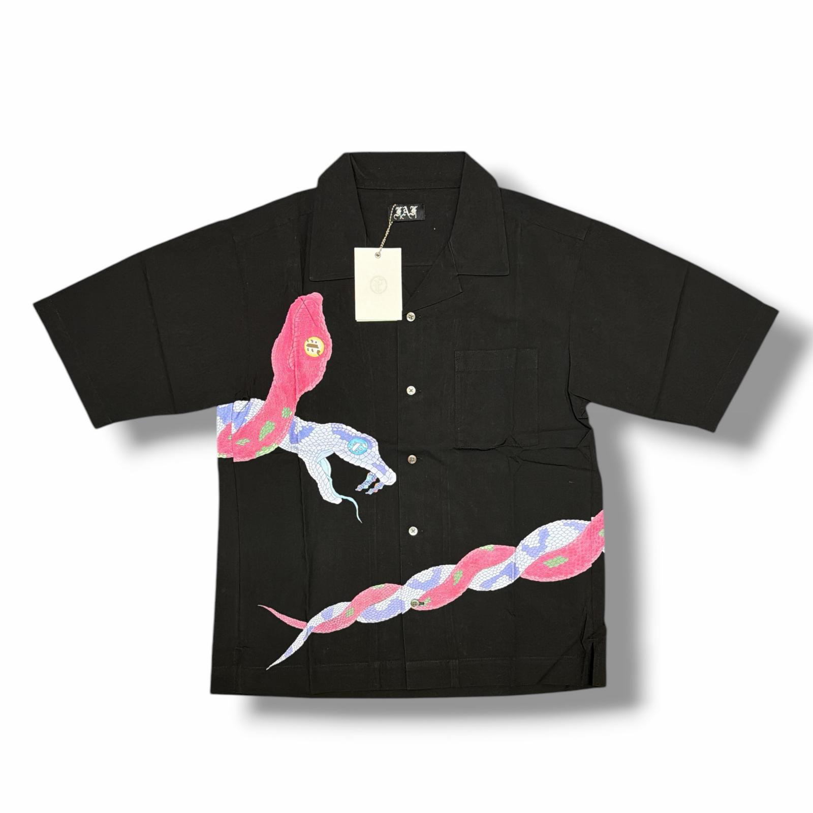 未当てはめる FAF(Fake 無水亜砒酸 Flowers)・エフエーエフ(フェイクアスフラワーズ) 6 Snake Shirts 物質の状態SS スネークシャツ 半袖 開襟 3121103 大いさ2 黒いこと メンズ （12217M）【中古】