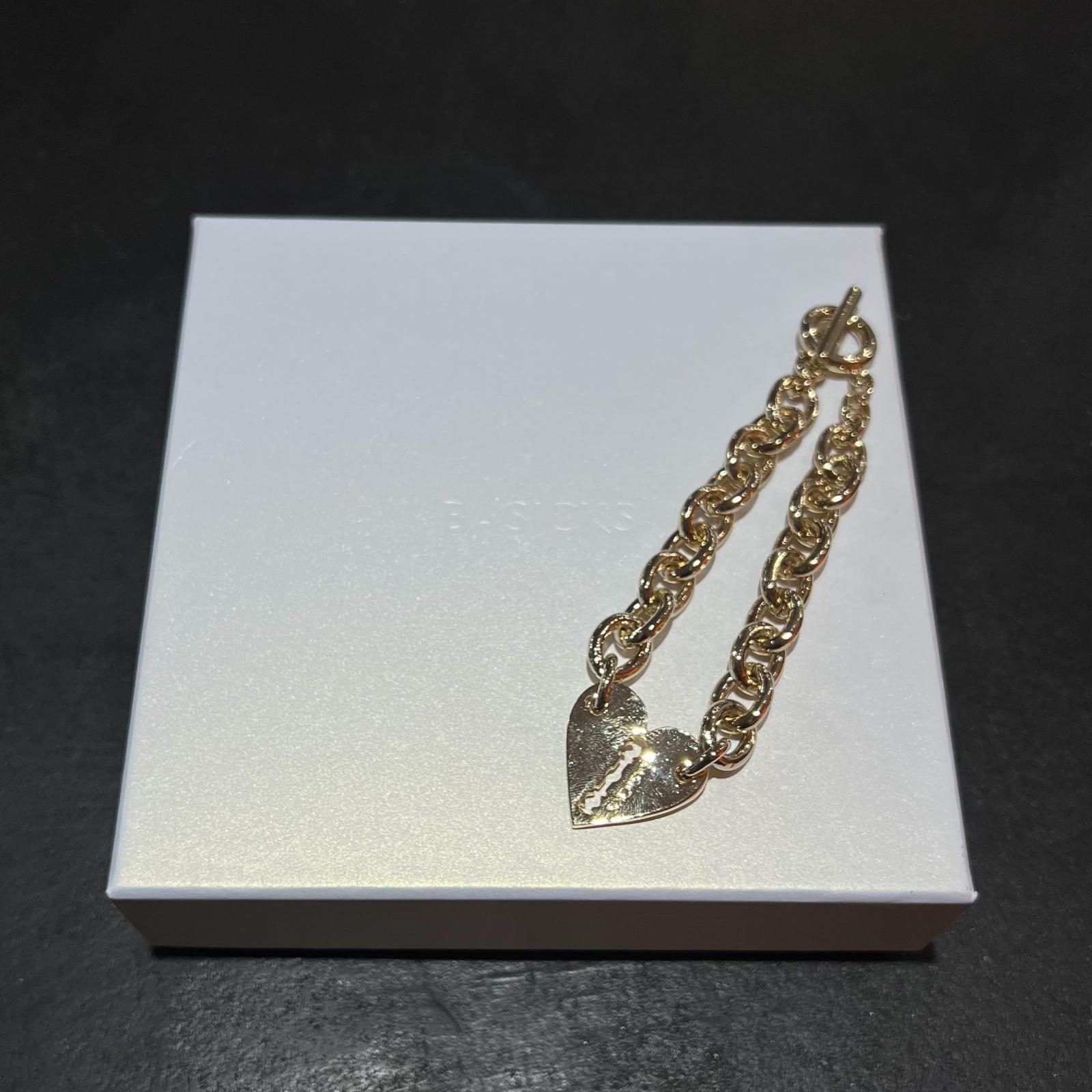 未当て嵌める BASICKS・ベイシックス Heart Razor Bracelet ハート型腕輪 物質の状態SS 腕輪 S3.5-1102 大きさS メンズ （4641M）【中古】