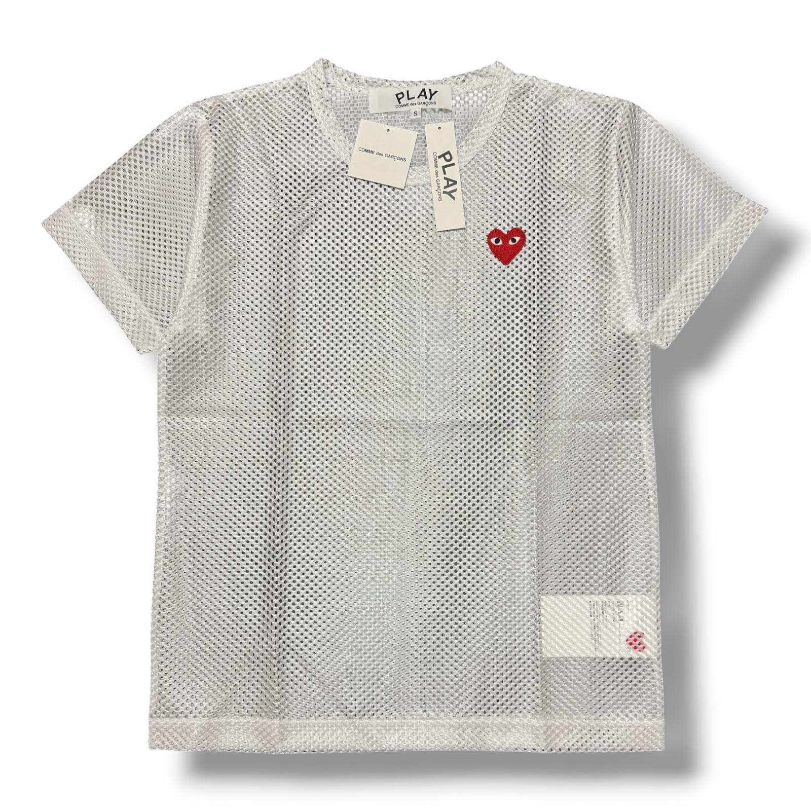未当てはめる PLAY COMME des GARCONS・プレイコムデギャルソン RED EMBLEM MESH TEE 物質の状態SS 旗幟メッシュティーシャツ カットソー AX-T351-051 大いさS 白いこと メンズ （16472M）【中古】
